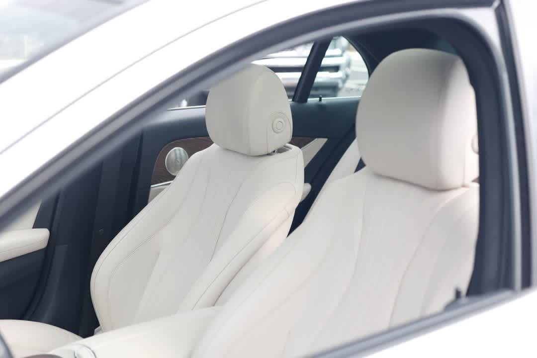 Thumbnail: 2023 Mercedes-Benz E-Class - 9