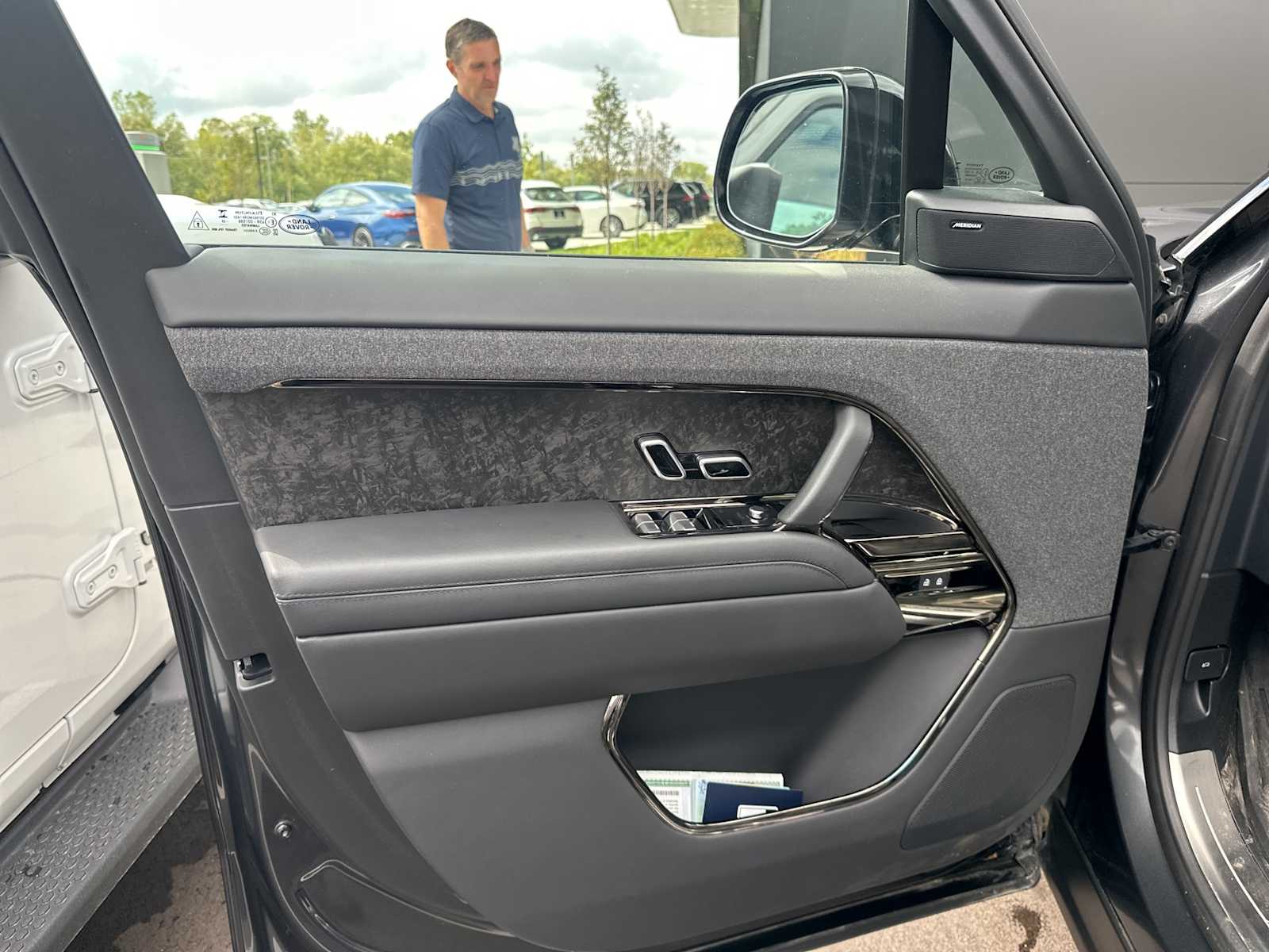 Thumbnail: 2023 Land Rover Range Rover Sport - 18