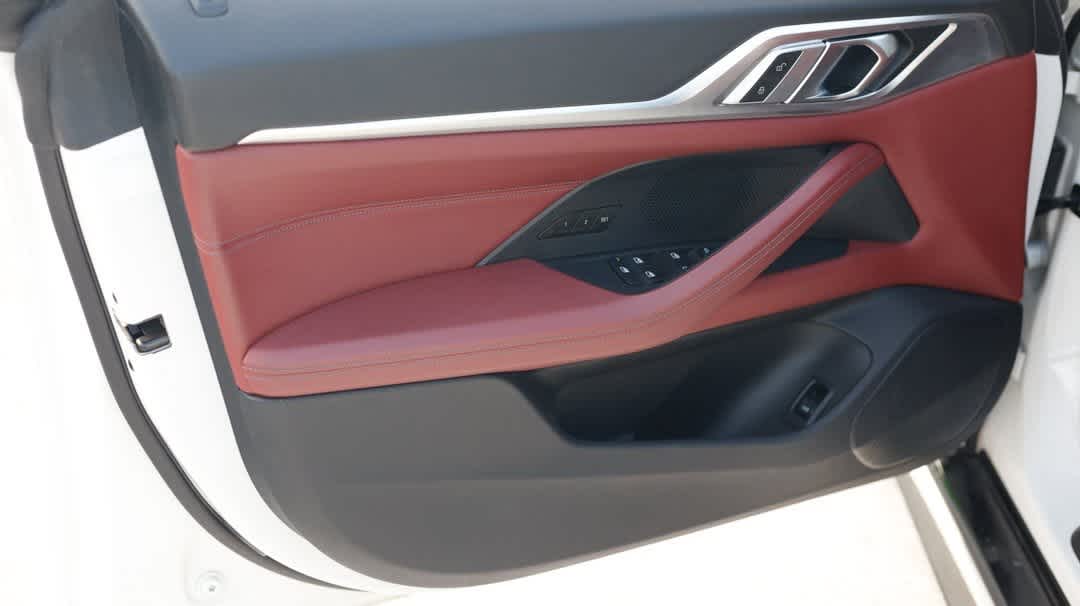 Thumbnail: 2022 BMW i4 - 44