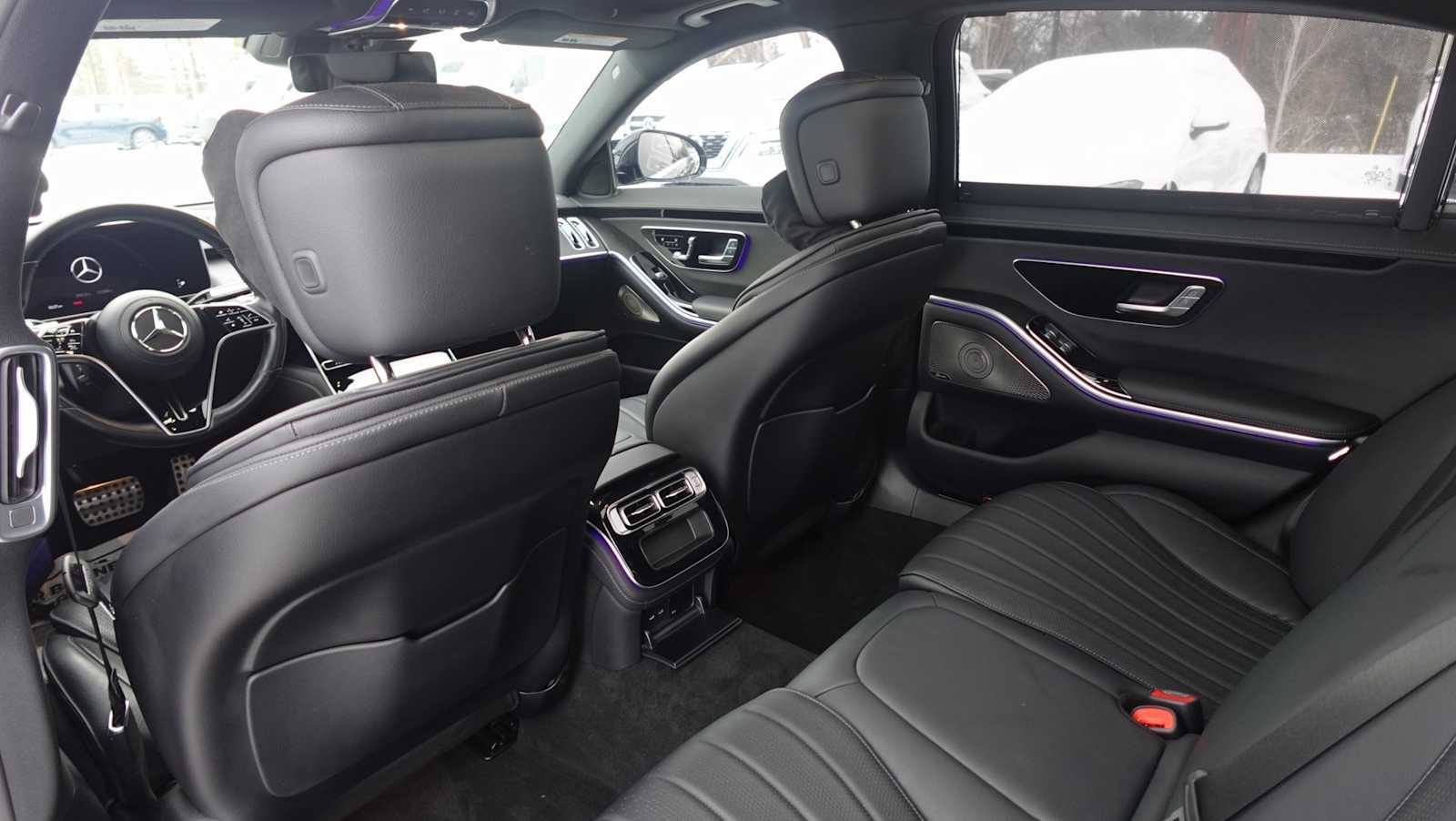 Thumbnail: 2022 Mercedes-Benz S-Class - 25