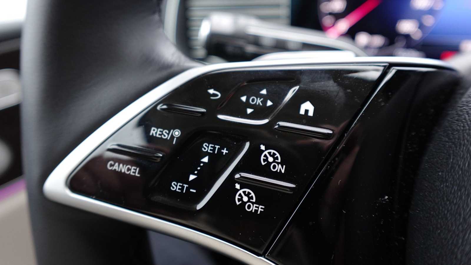 Thumbnail: 2026 Mercedes-Benz GLE - 36