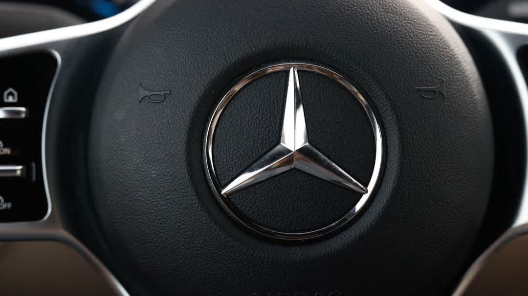 Thumbnail: 2021 Mercedes-Benz C-Class - 40