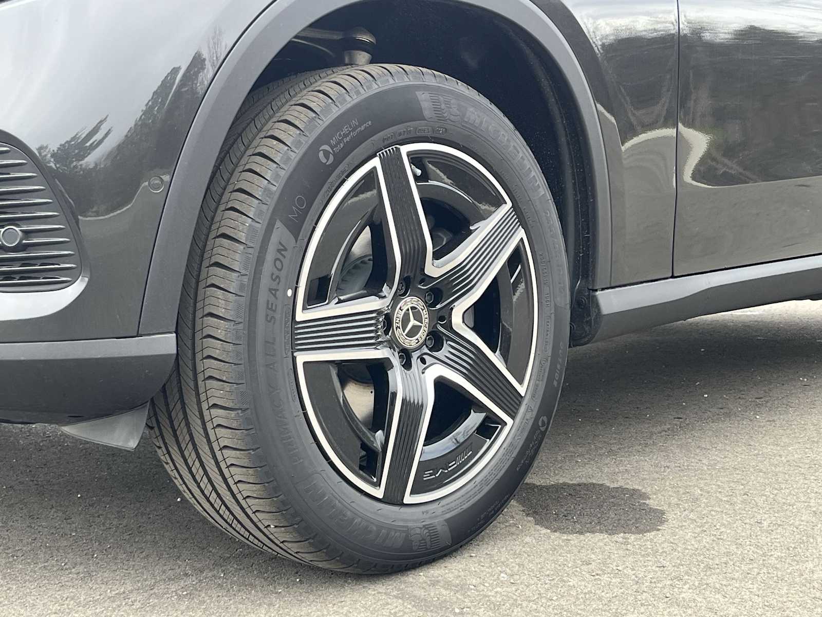 Thumbnail: 2026 Mercedes-Benz GLC - 19