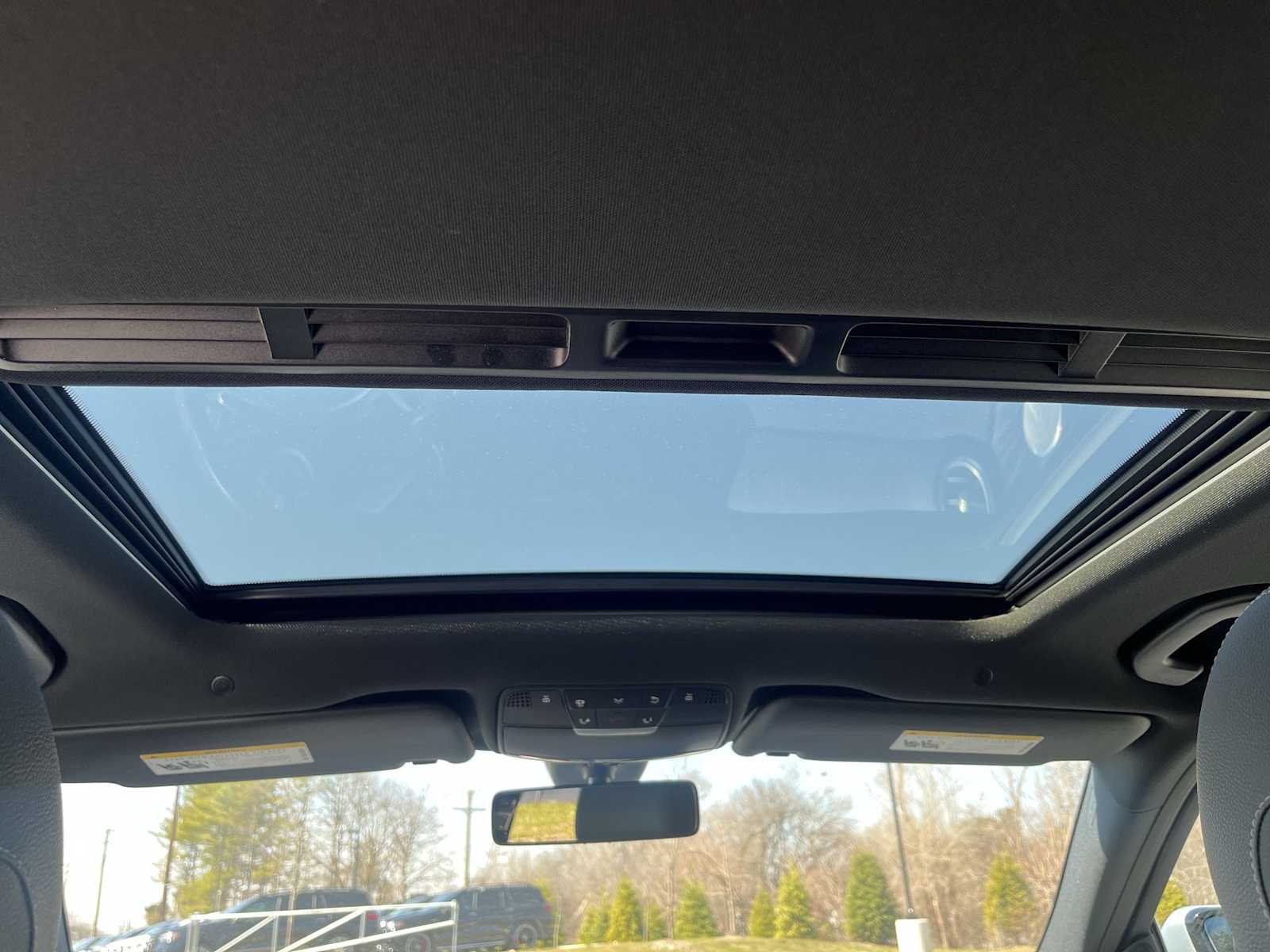 Thumbnail: 2017 Mercedes-Benz E-Class - 24