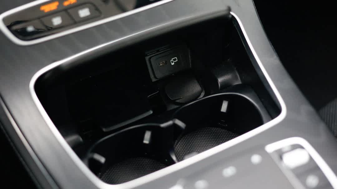 Thumbnail: 2023 Mercedes-Benz E-Class - 39