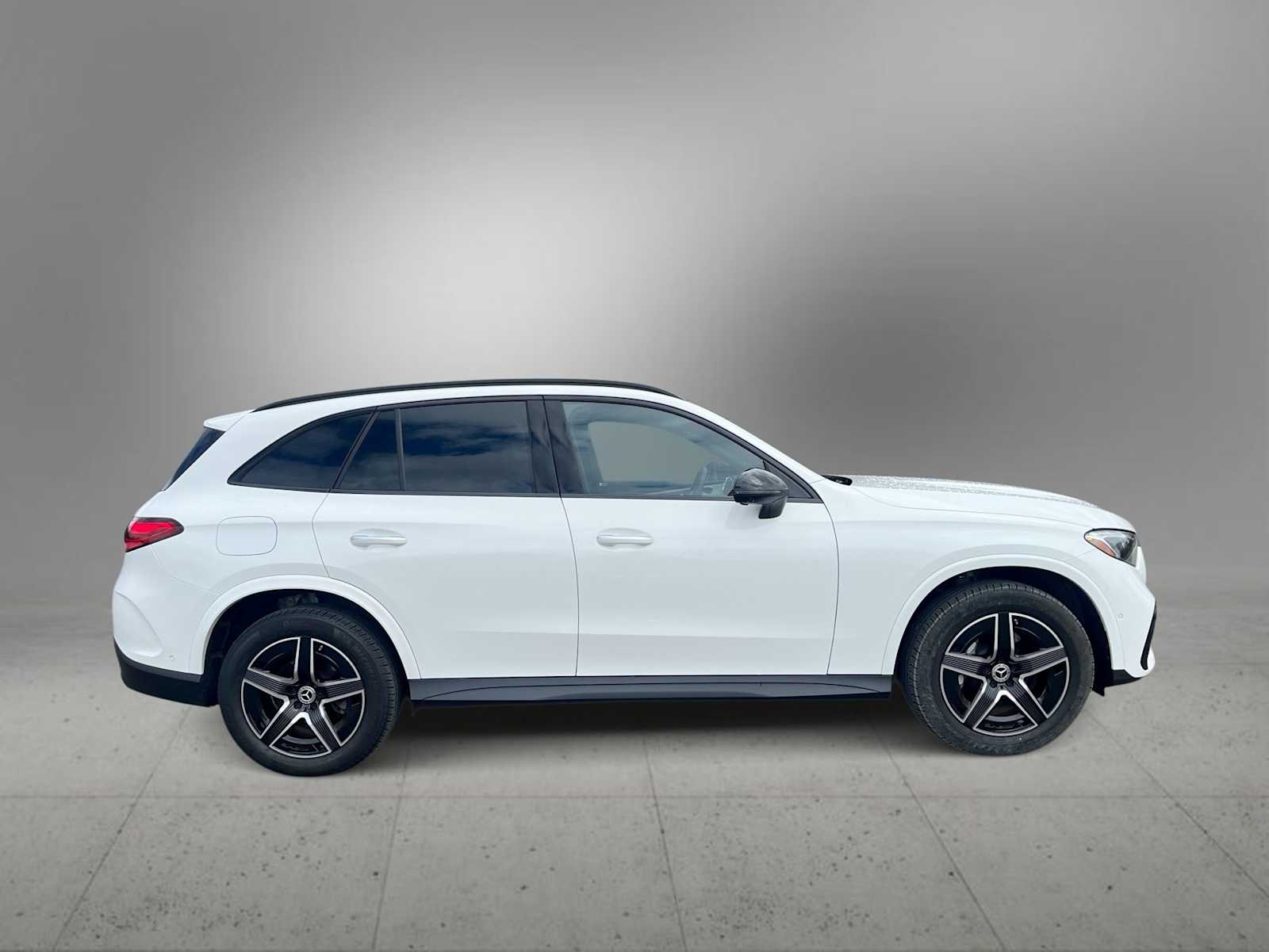 Thumbnail: 2026 Mercedes-Benz GLC - 9