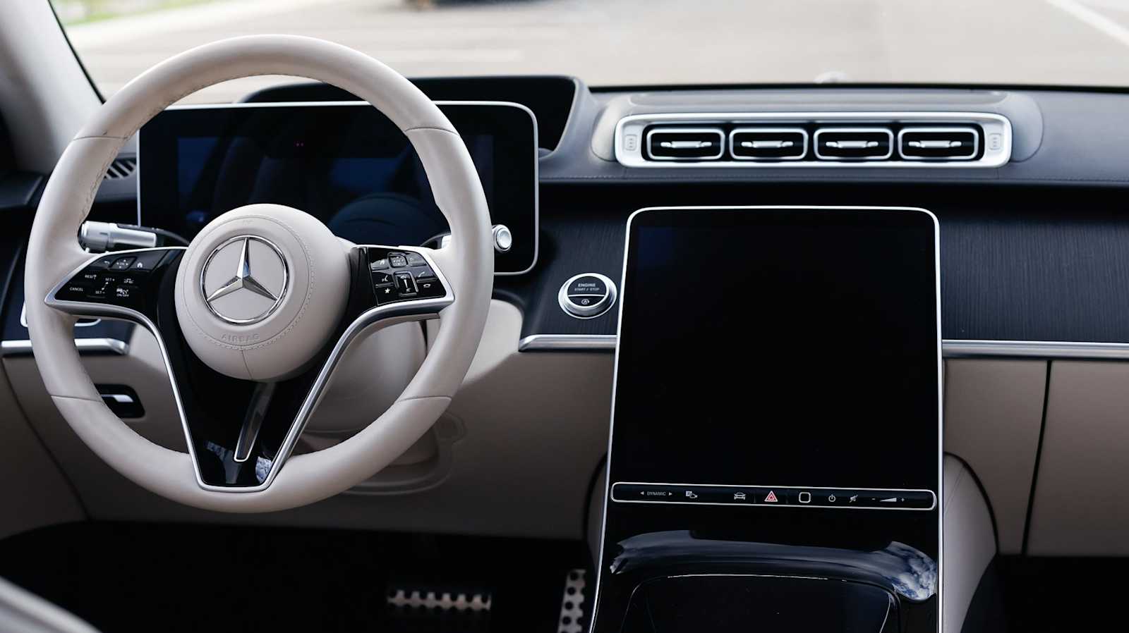 Thumbnail: 2023 Mercedes-Benz S-Class - 26