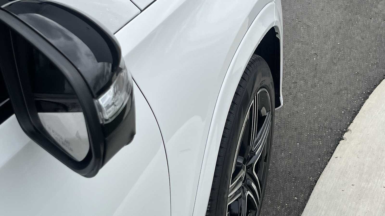 Thumbnail: 2026 Mercedes-Benz GLE - 21