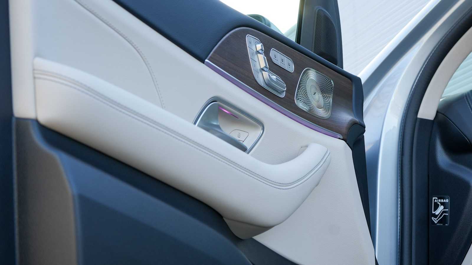 Thumbnail: 2026 Mercedes-Benz GLS - 31