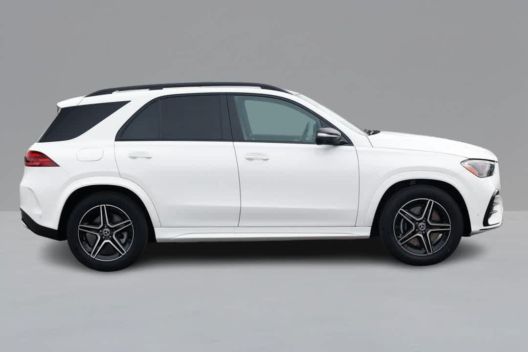 Thumbnail: 2026 Mercedes-Benz GLE - 4
