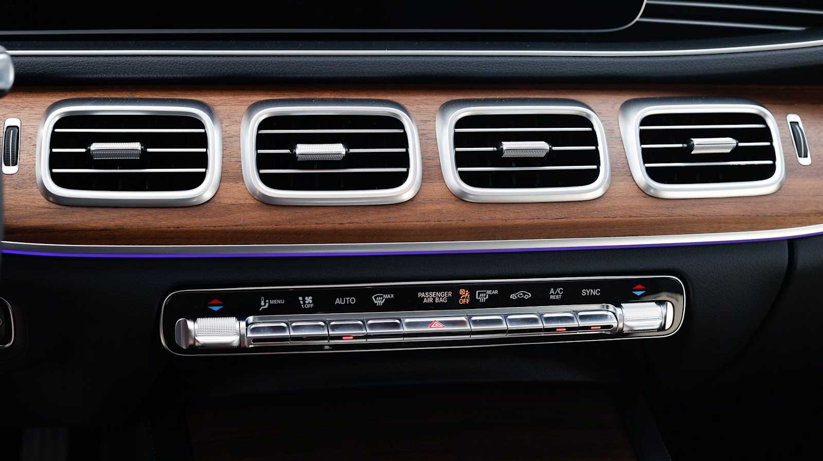 Thumbnail: 2026 Mercedes-Benz GLE - 18