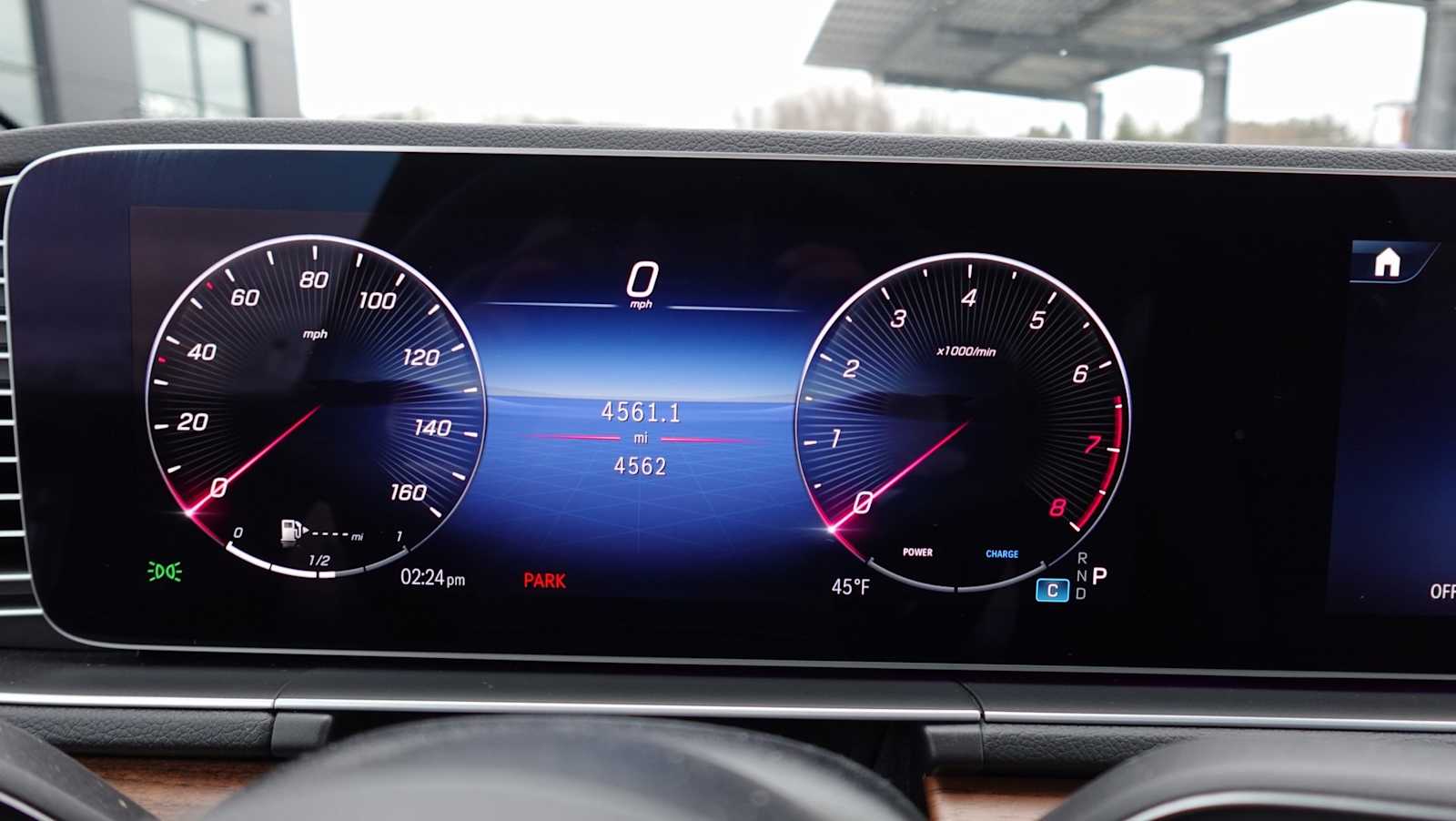 Thumbnail: 2026 Mercedes-Benz GLE - 28