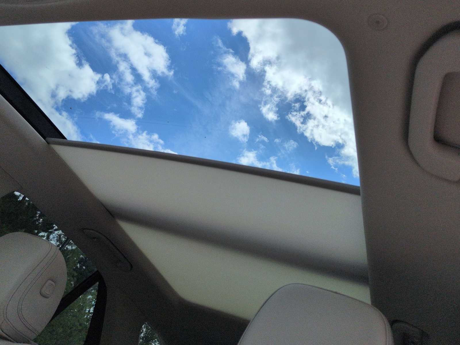 Thumbnail: 2026 Mercedes-Benz GLE - 20