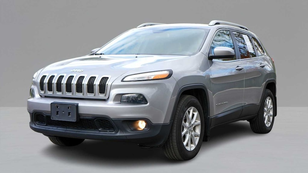 Used 2016 Jeep Cherokee Latitude 4x4 SUV