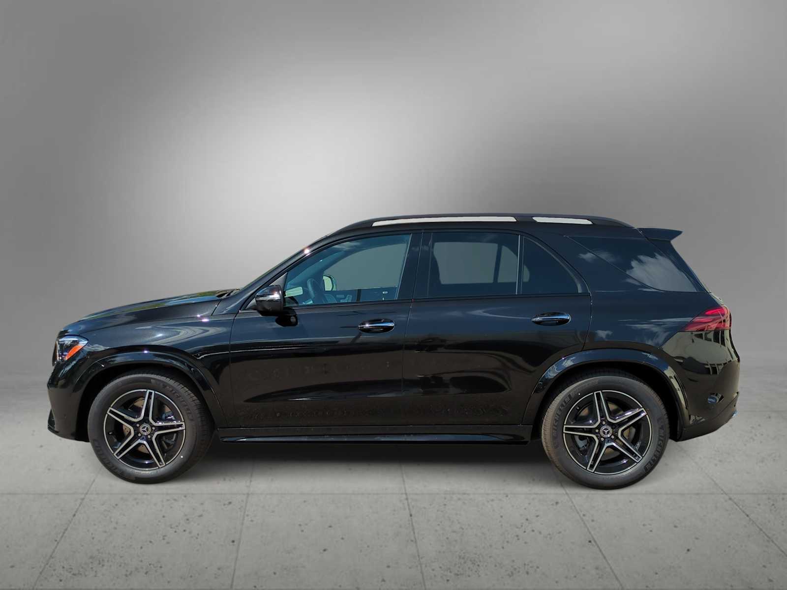 Thumbnail: 2026 Mercedes-Benz GLE - 5