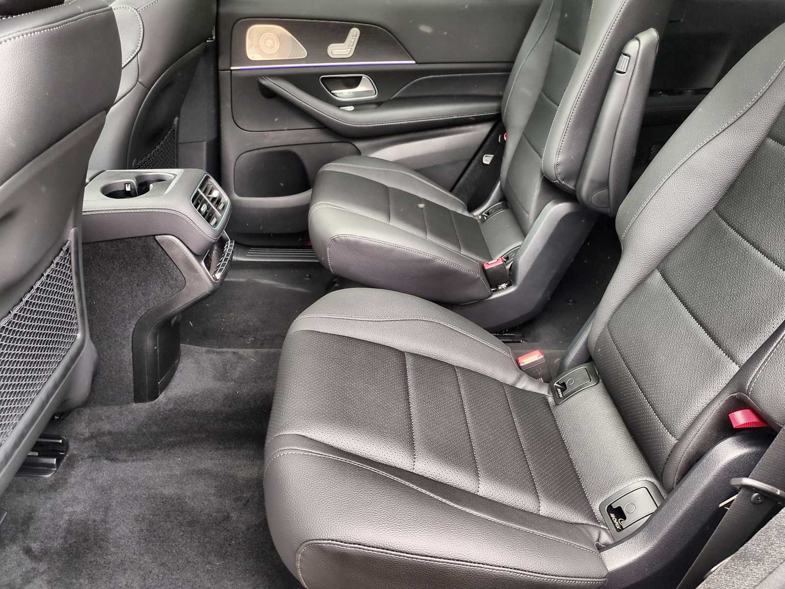 Thumbnail: 2025 Mercedes-Benz GLS - 20