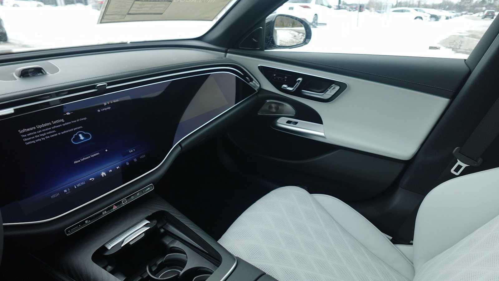 Thumbnail: 2026 Mercedes-Benz E-Class - 24