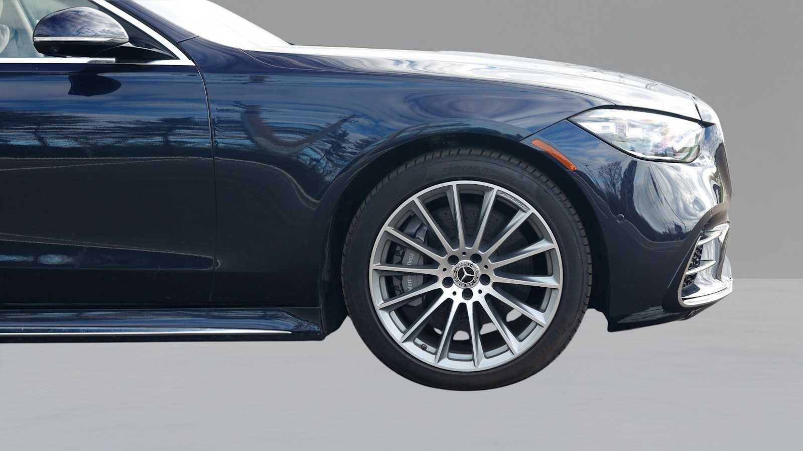 Thumbnail: 2023 Mercedes-Benz S-Class - 9