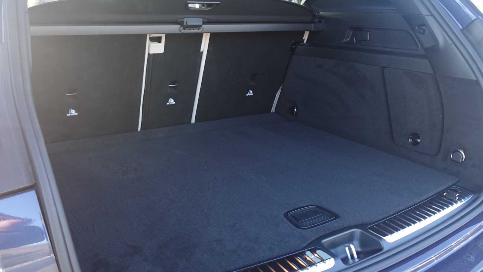 Thumbnail: 2026 Mercedes-Benz GLE - 16