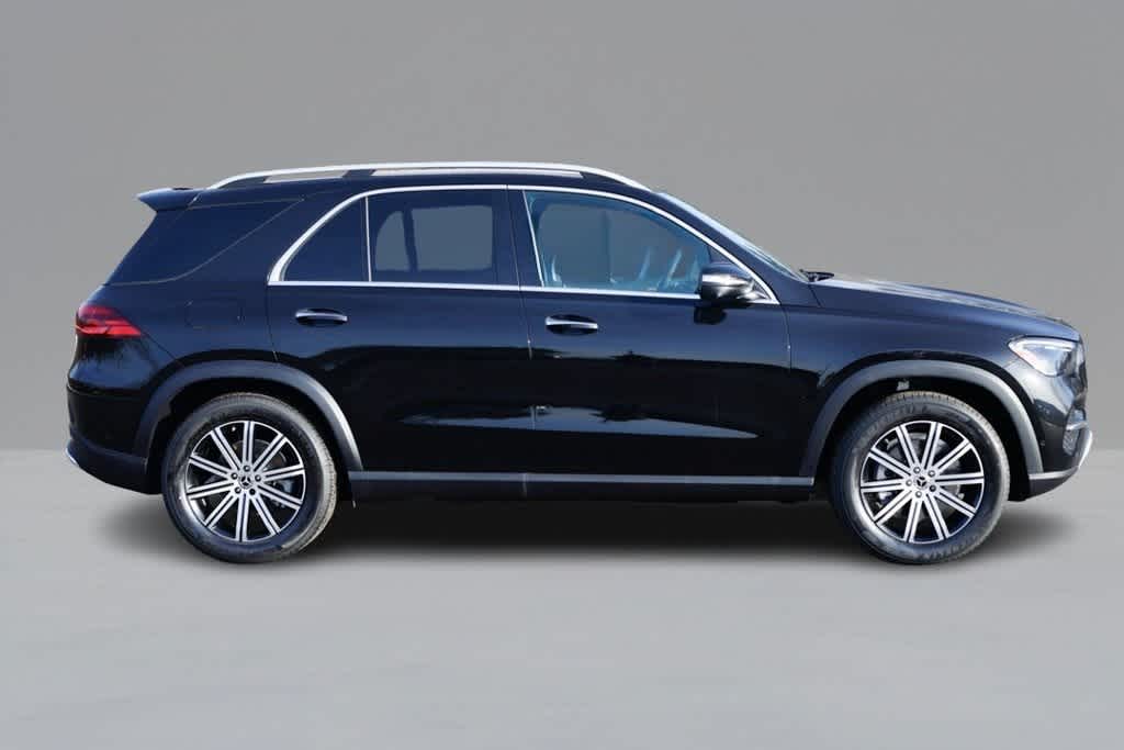 Thumbnail: 2026 Mercedes-Benz GLE - 4