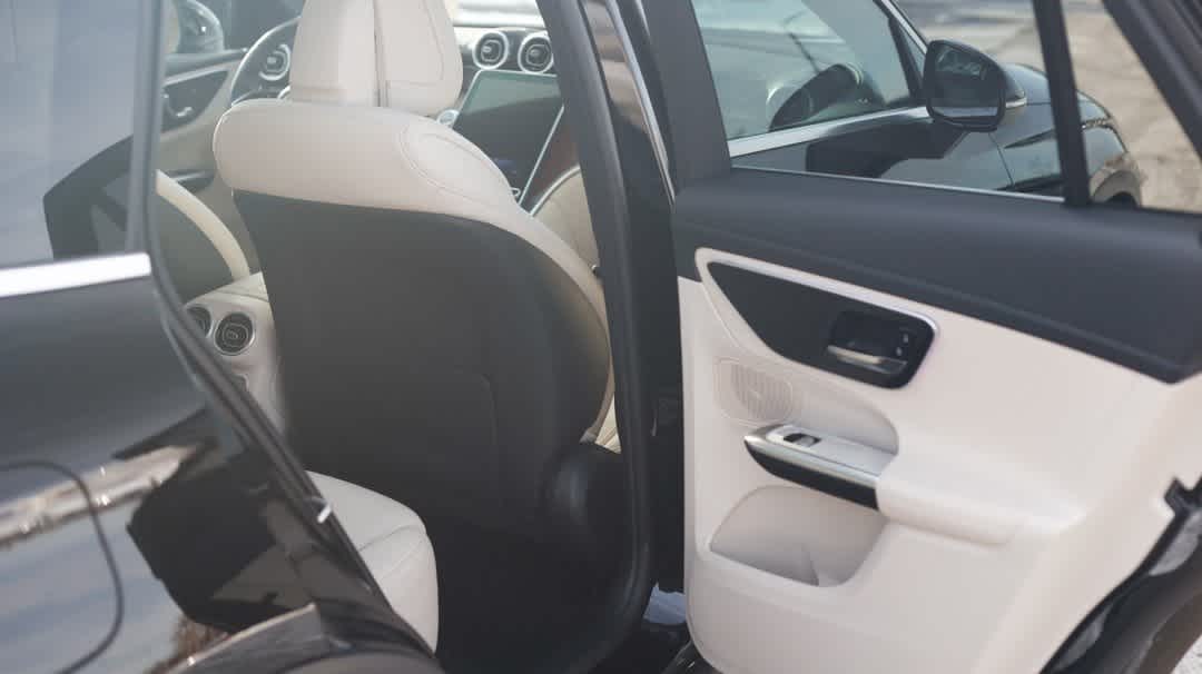 Thumbnail: 2024 Mercedes-Benz GLC - 35