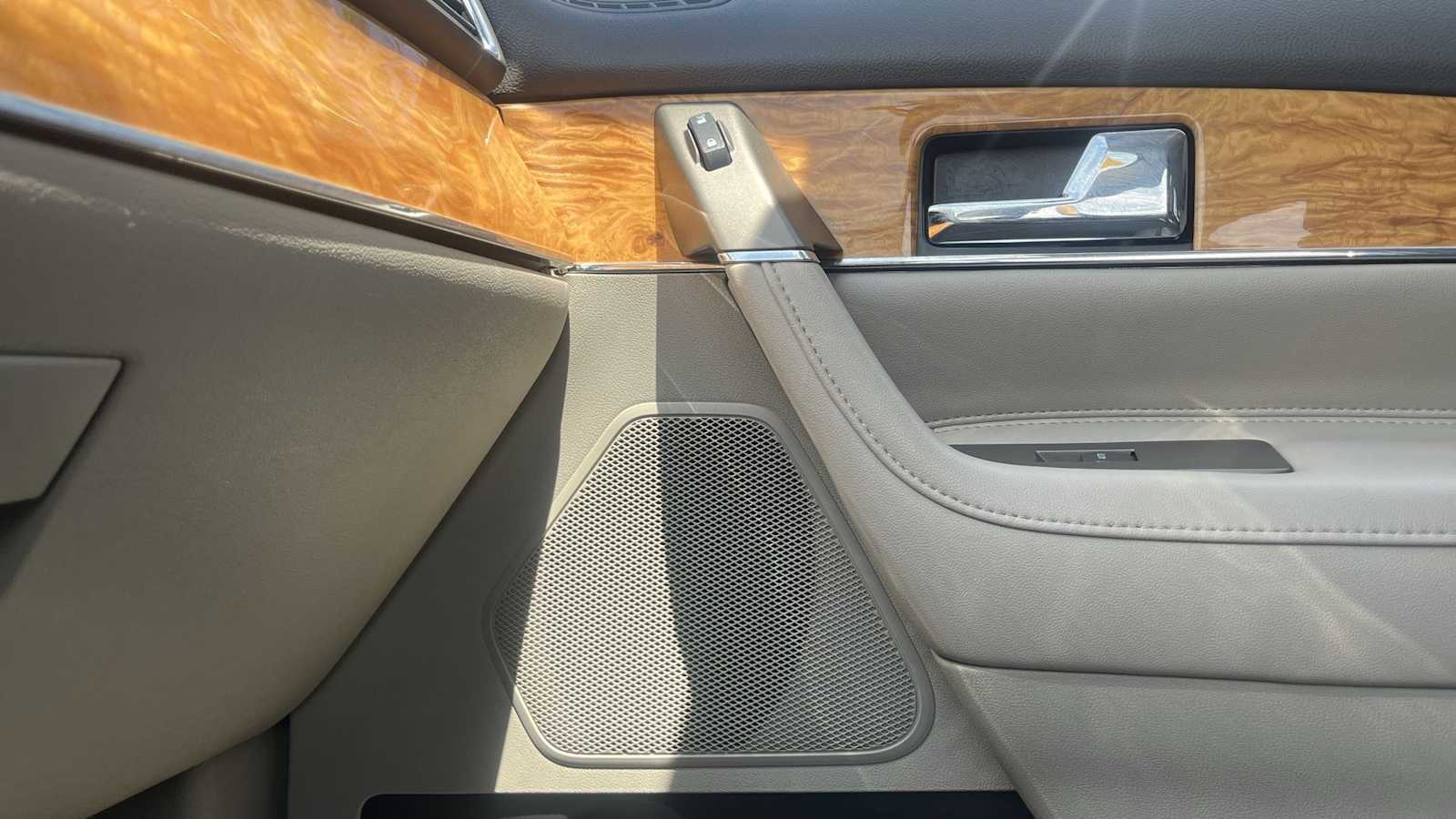 Thumbnail: 2013 Lincoln MKX - 47