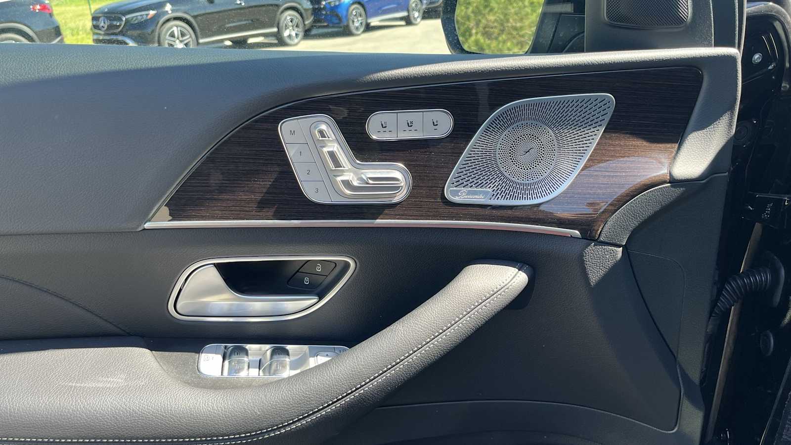Thumbnail: 2026 Mercedes-Benz GLE - 29