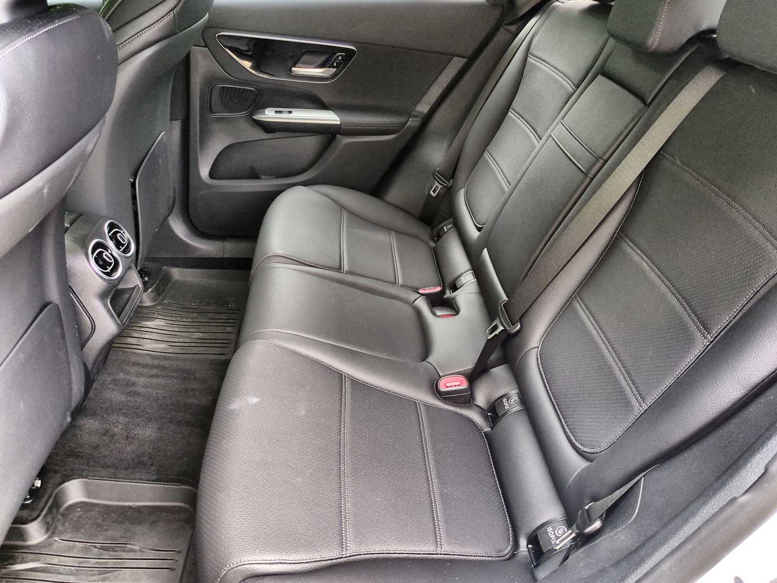 Thumbnail: 2025 Mercedes-Benz GLC - 20