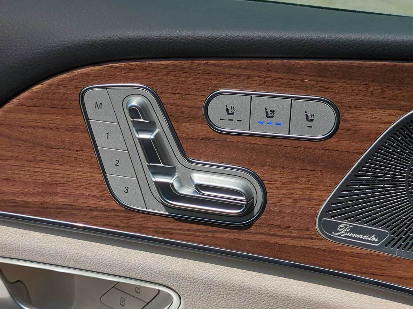 Thumbnail: 2025 Mercedes-Benz GLS - 18