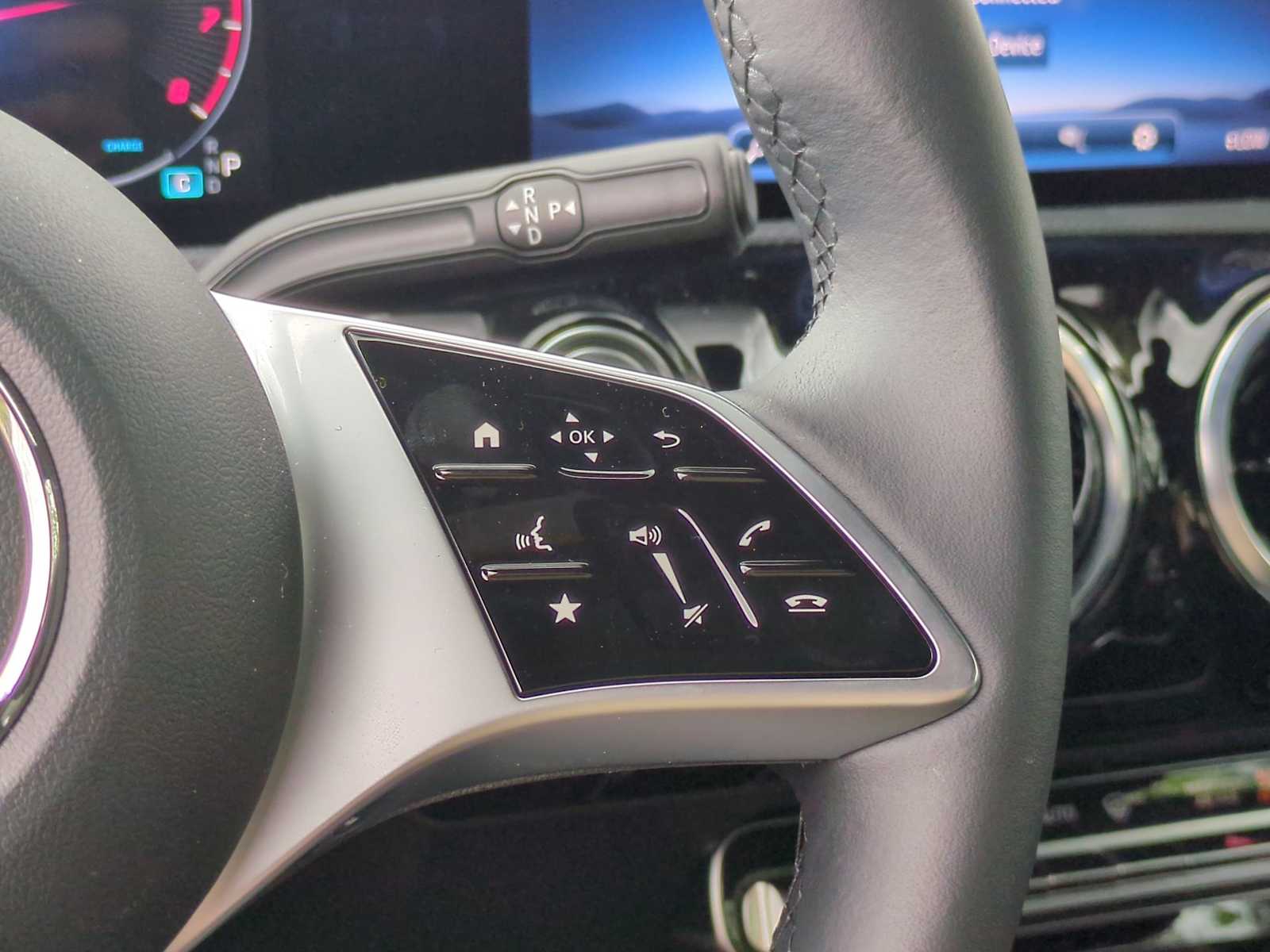 Thumbnail: 2025 Mercedes-Benz CLA - 26