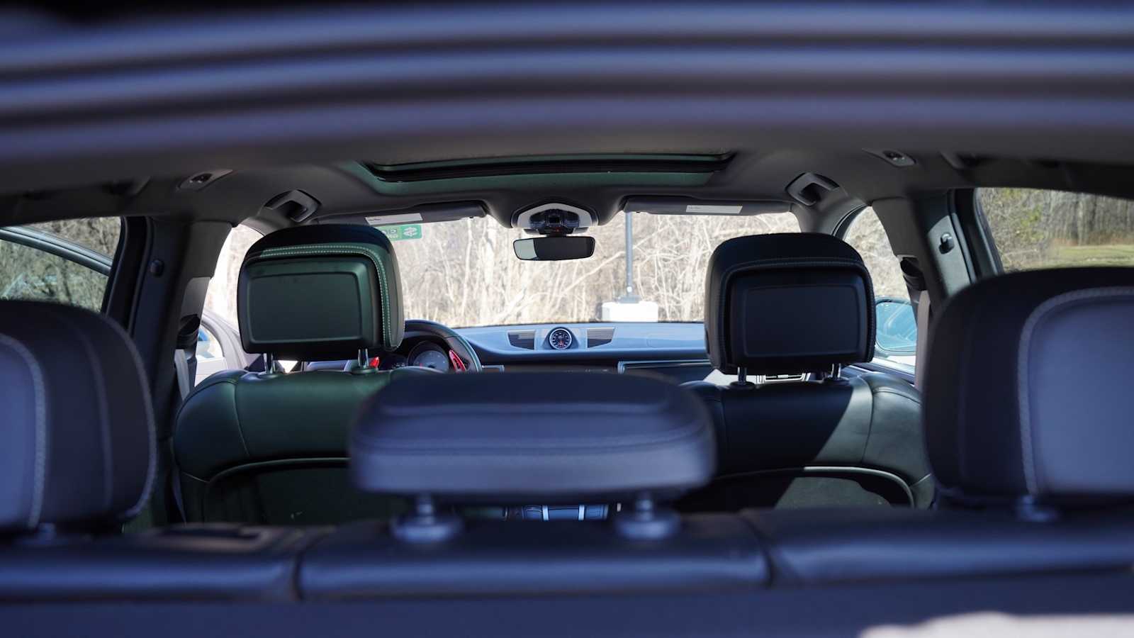 Thumbnail: 2021 Porsche Macan - 37