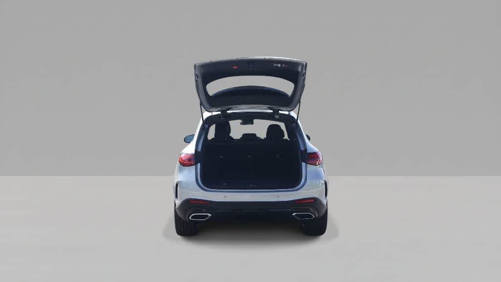 Thumbnail: 2026 Mercedes-Benz GLC - 7