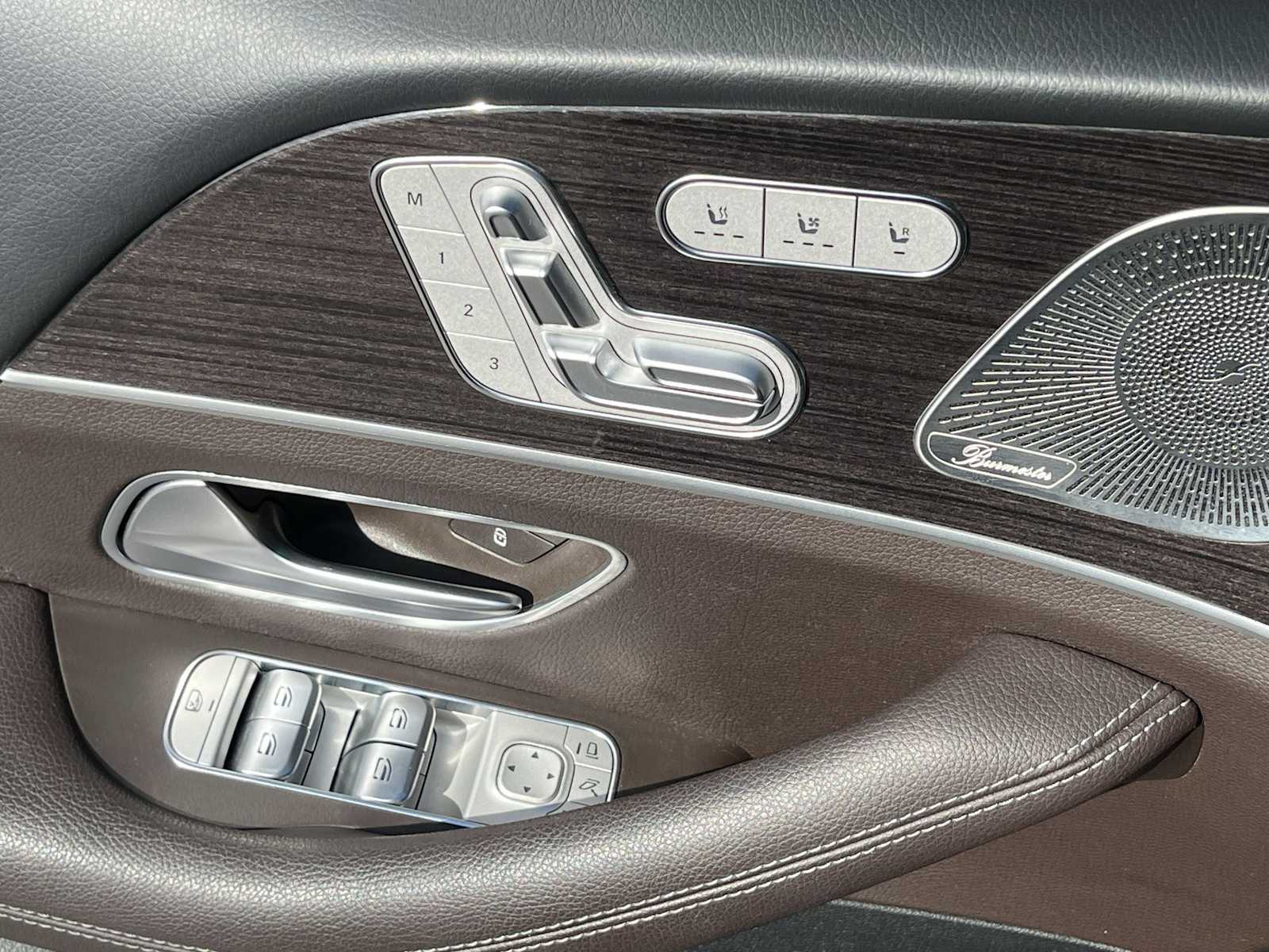 Thumbnail: 2022 Mercedes-Benz GLS - 22