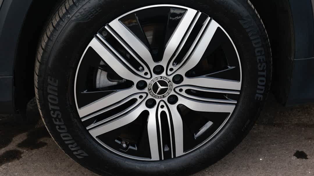 Thumbnail: 2023 Mercedes-Benz EQB - 10