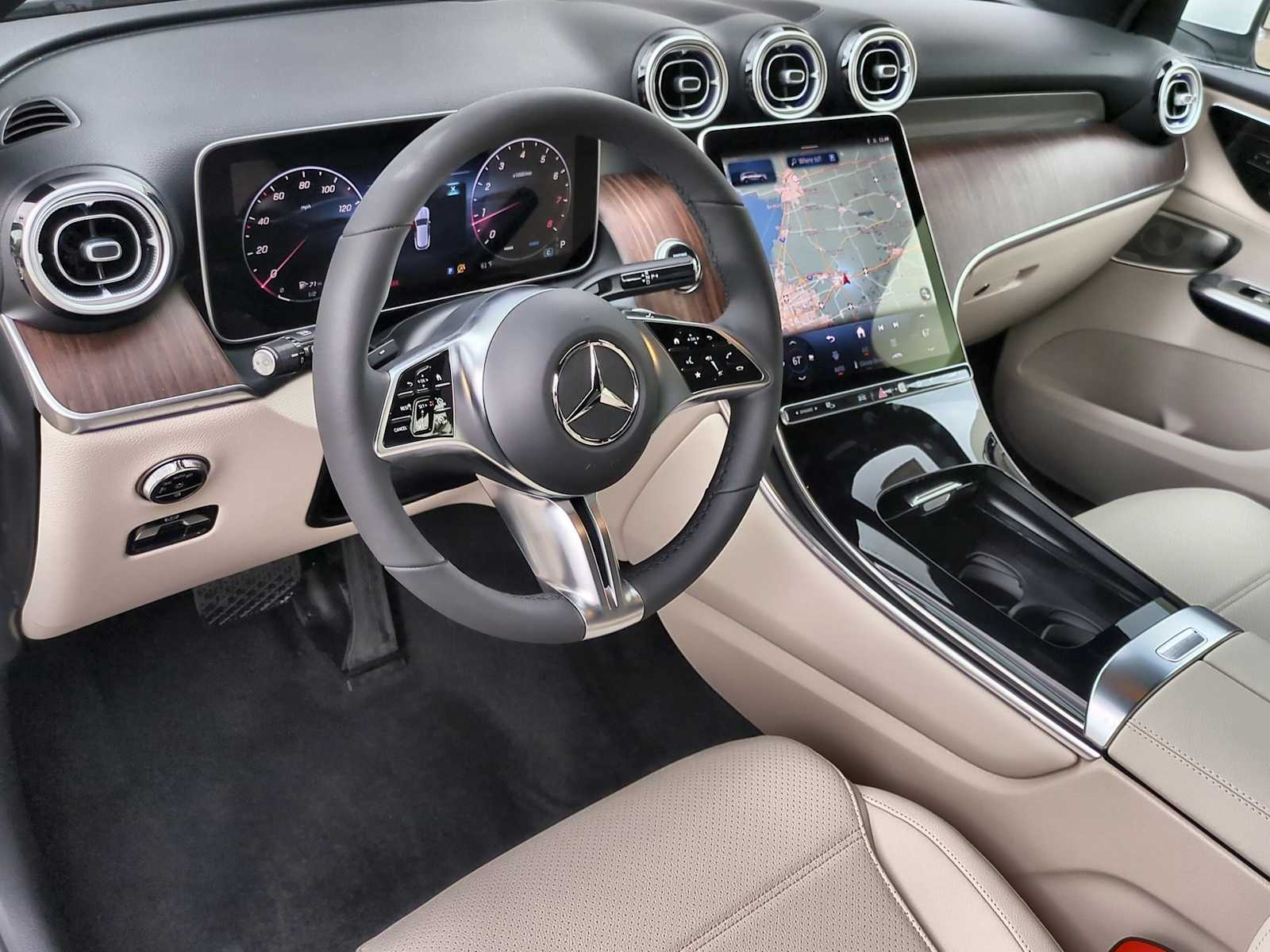 Thumbnail: 2025 Mercedes-Benz GLC - 10