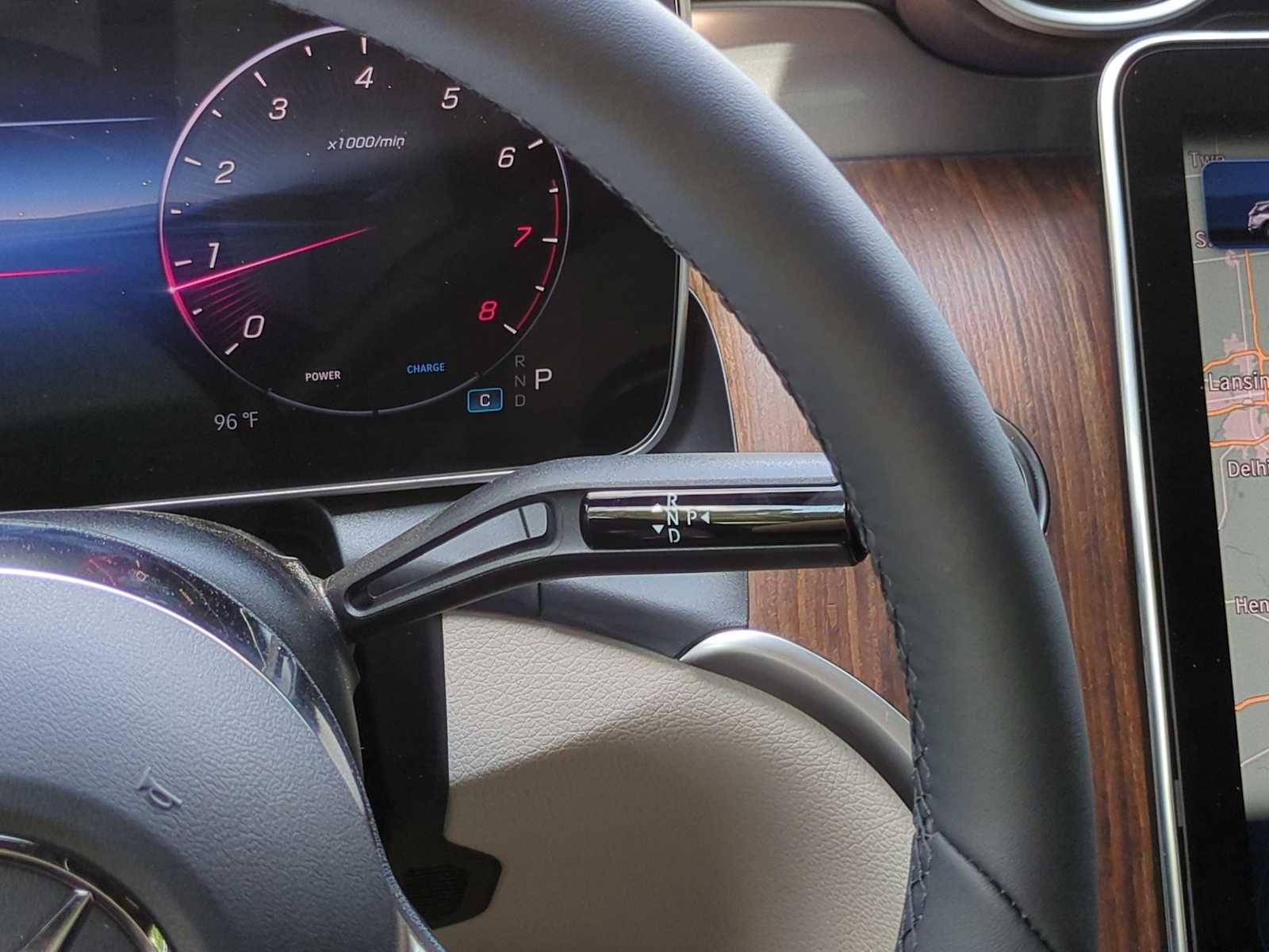 Thumbnail: 2025 Mercedes-Benz GLC - 34
