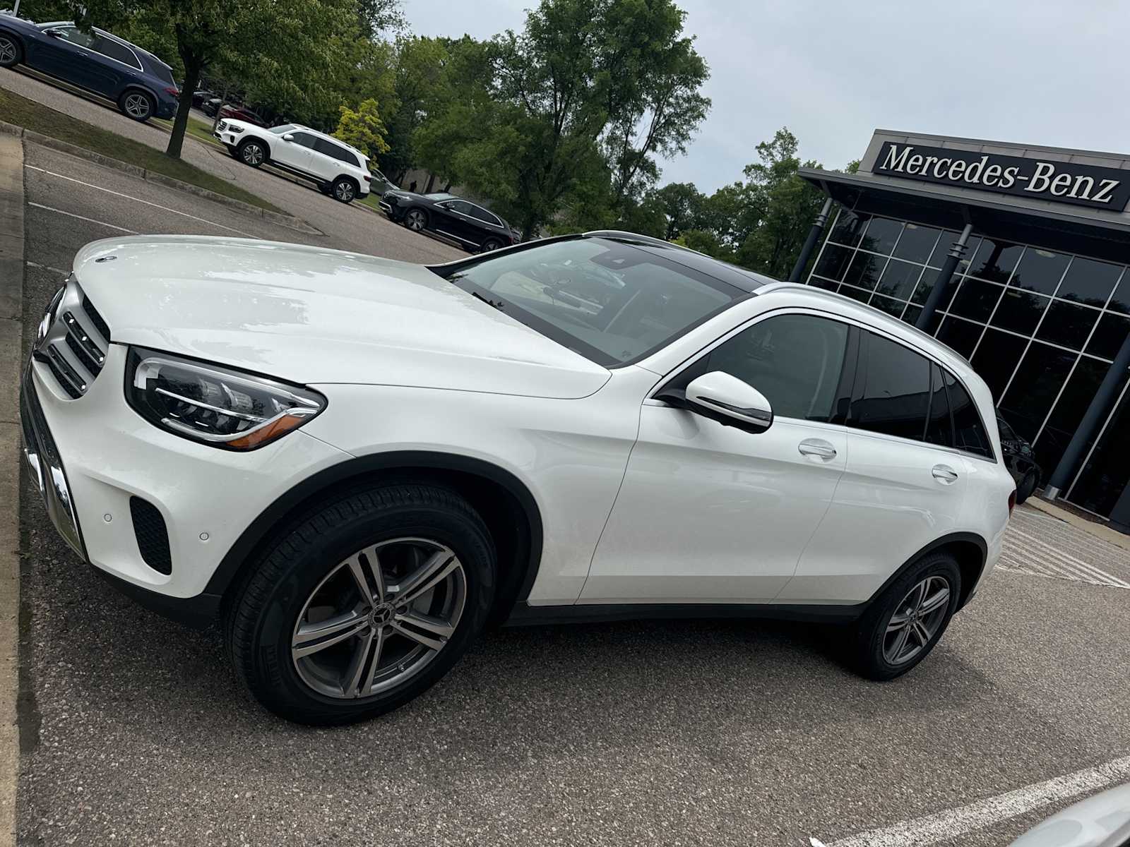 Thumbnail: 2022 Mercedes-Benz GLC - 2