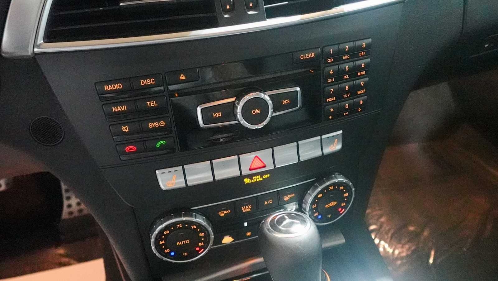 Thumbnail: 2015 Mercedes-Benz C-Class - 33