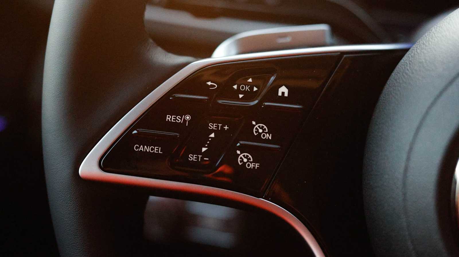 Thumbnail: 2026 Mercedes-Benz GLE - 30