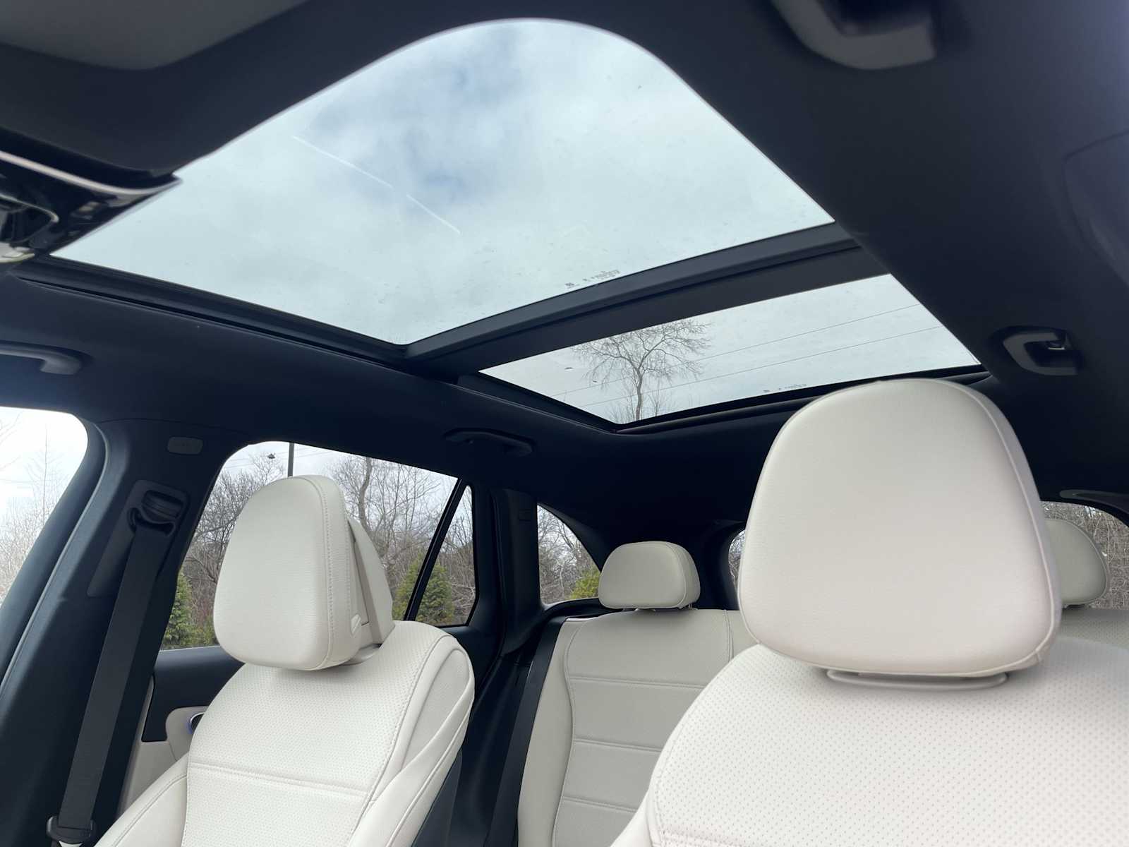 Thumbnail: 2026 Mercedes-Benz GLC - 25