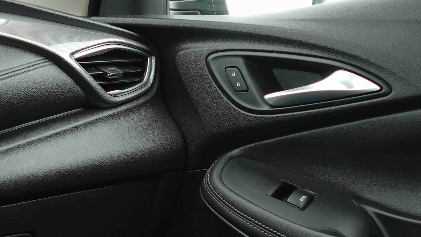 Thumbnail: 2020 Buick Encore GX - 36