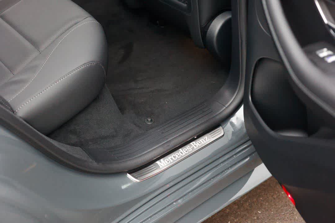 Thumbnail: 2026 Mercedes-Benz GLE - 20