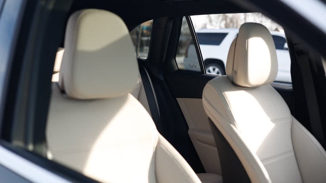 Thumbnail: 2024 Mercedes-Benz GLC - 12