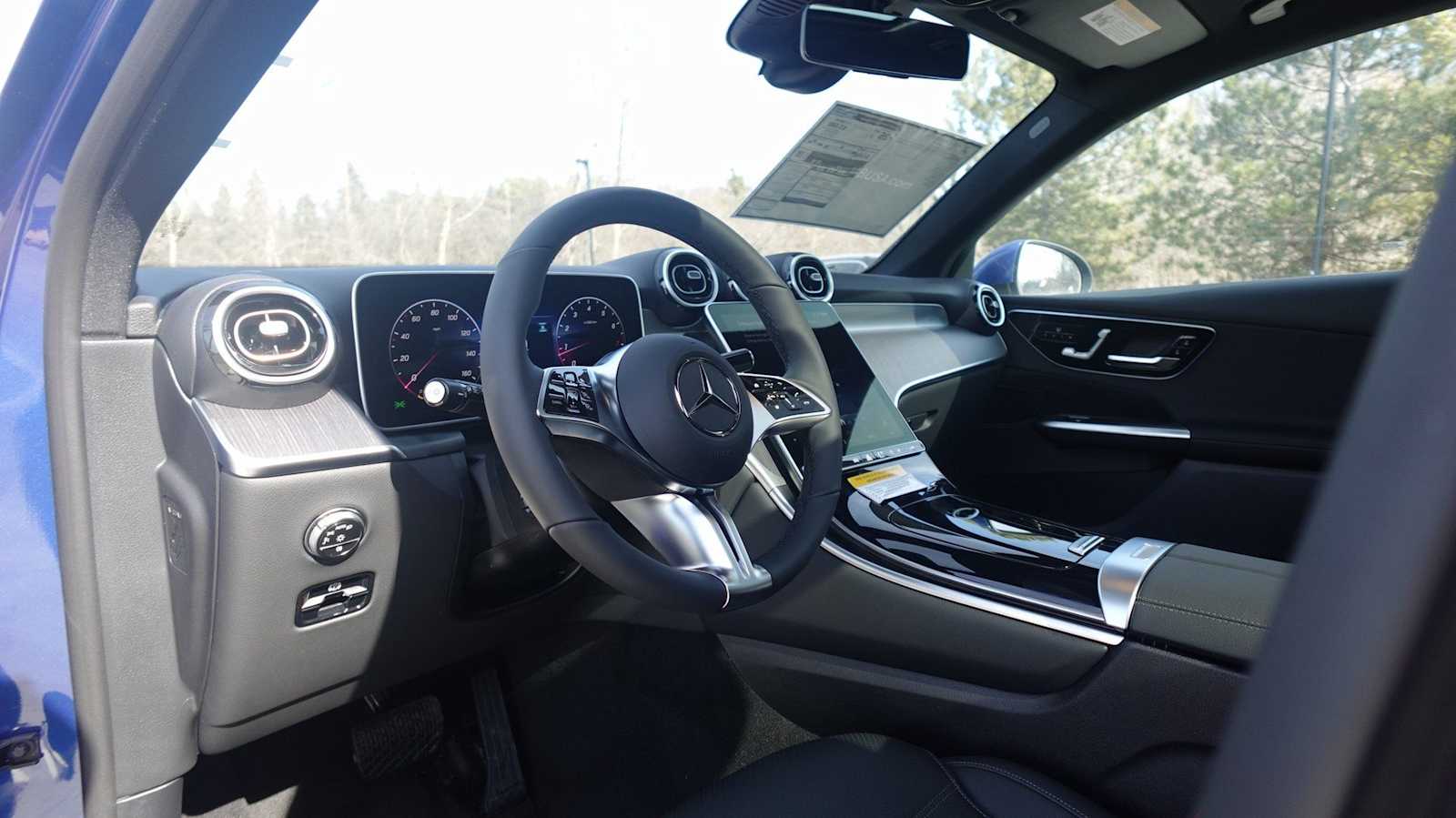Thumbnail: 2026 Mercedes-Benz GLC - 31