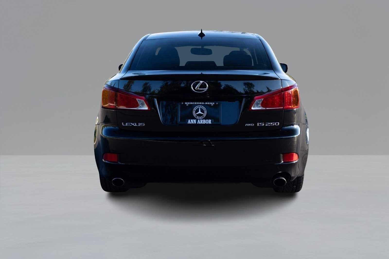 Thumbnail: 2010 Lexus IS - 4