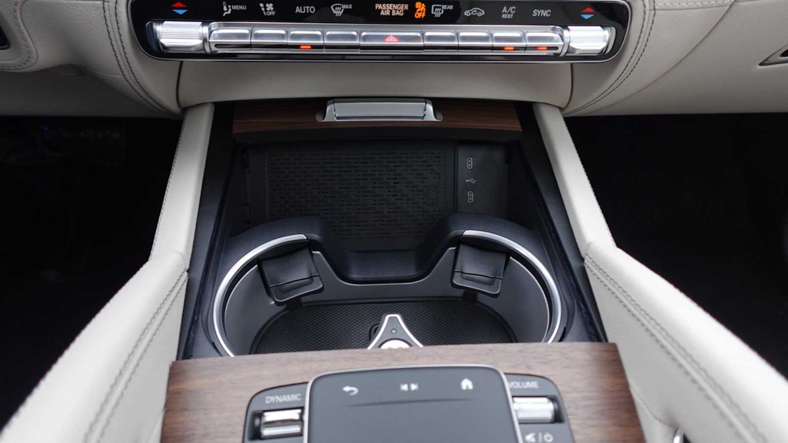 Thumbnail: 2026 Mercedes-Benz GLE - 44