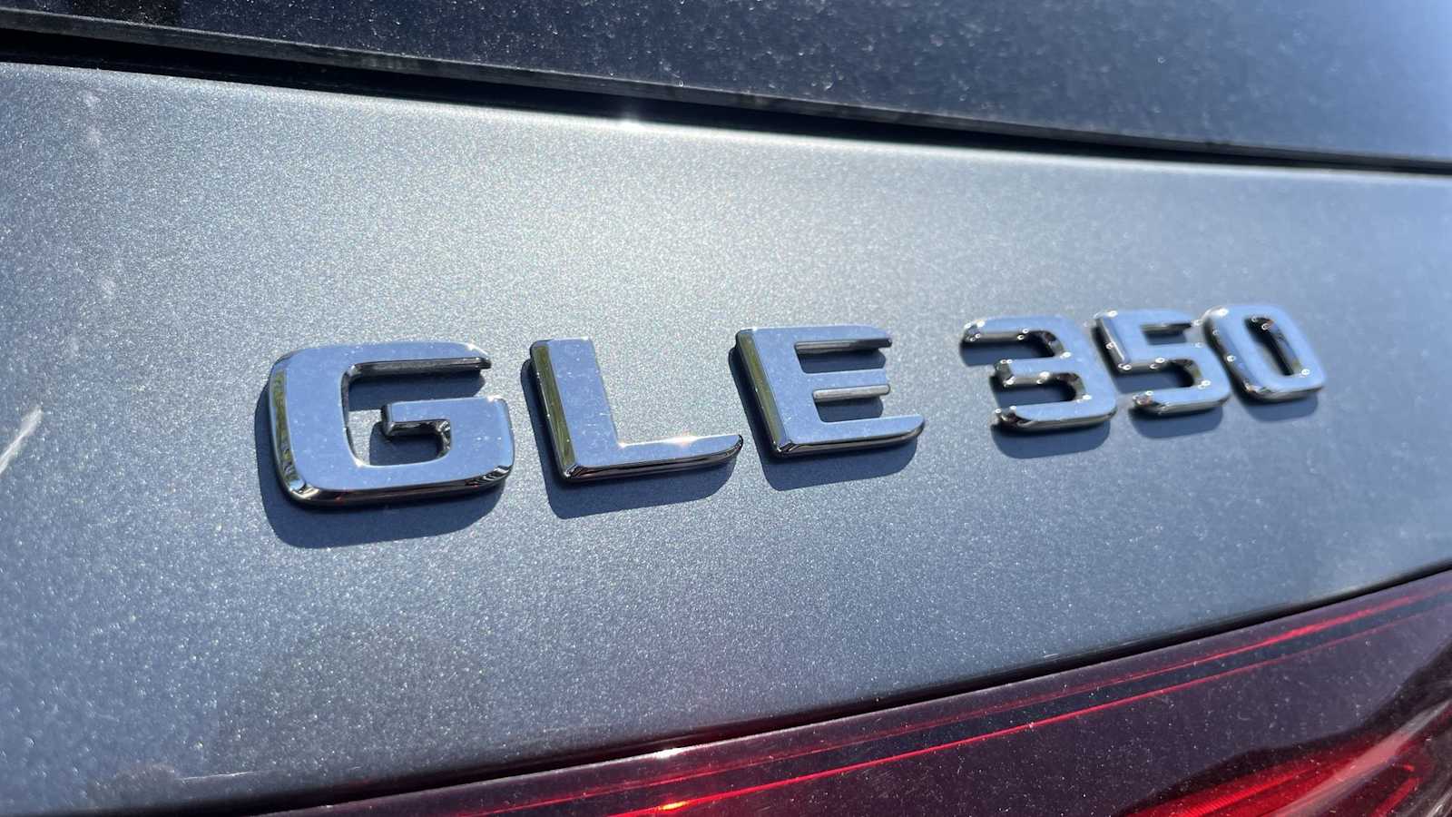 Thumbnail: 2026 Mercedes-Benz GLE - 25
