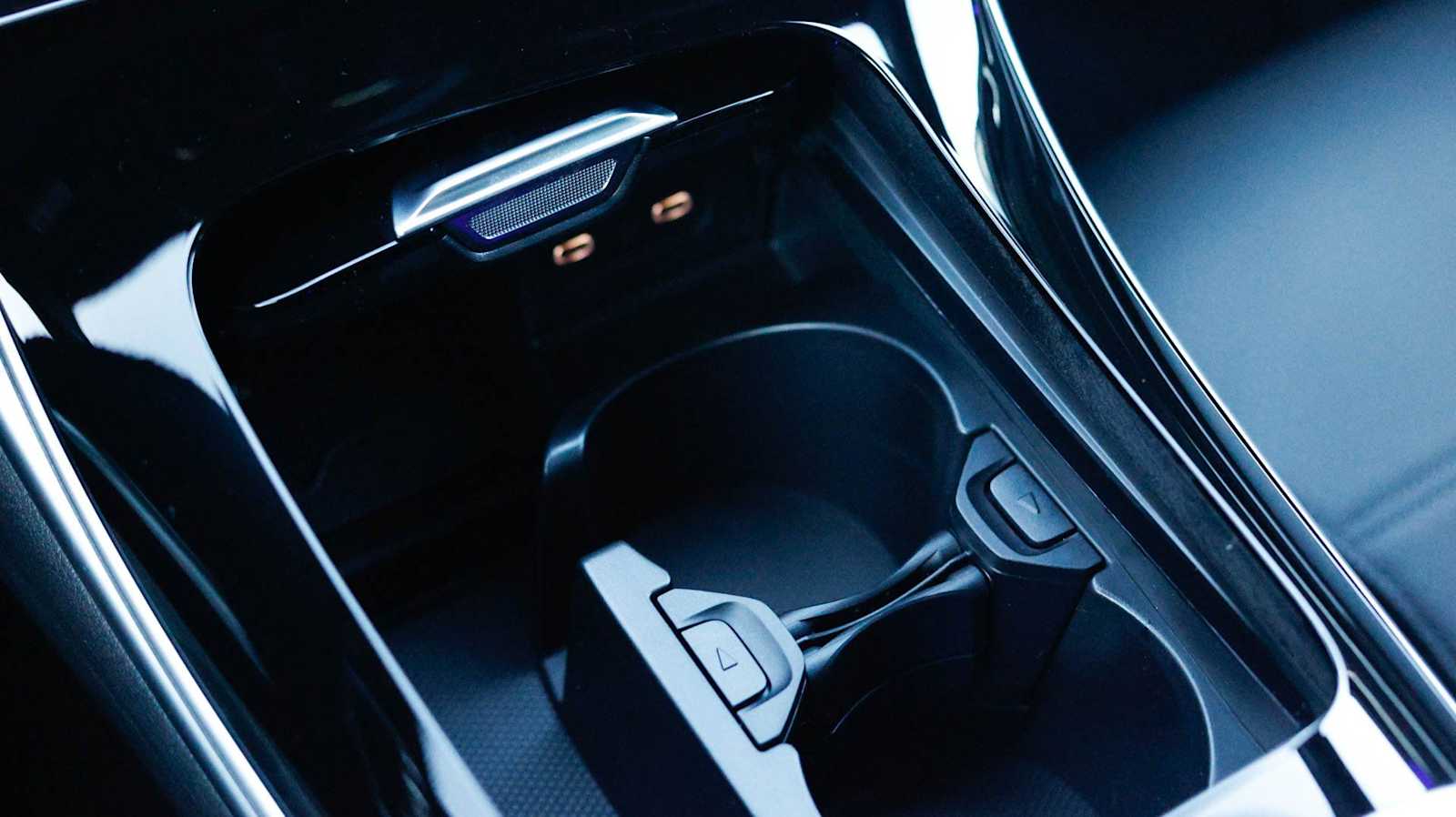 Thumbnail: 2026 Mercedes-Benz C-Class - 31