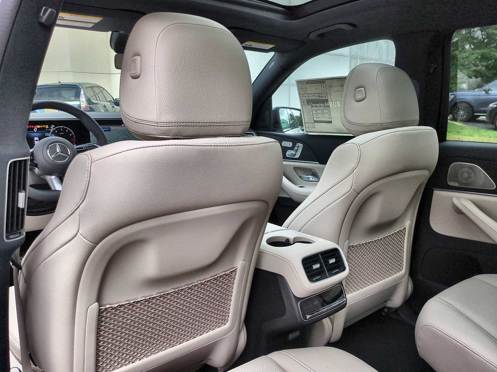 Thumbnail: 2025 Mercedes-Benz GLS - 19