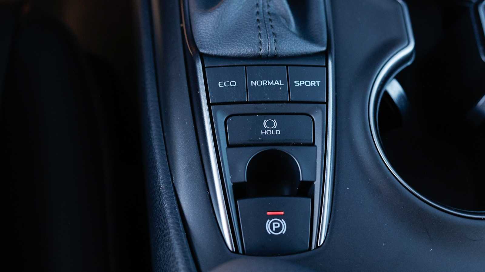 Thumbnail: 2023 Toyota Camry - 14